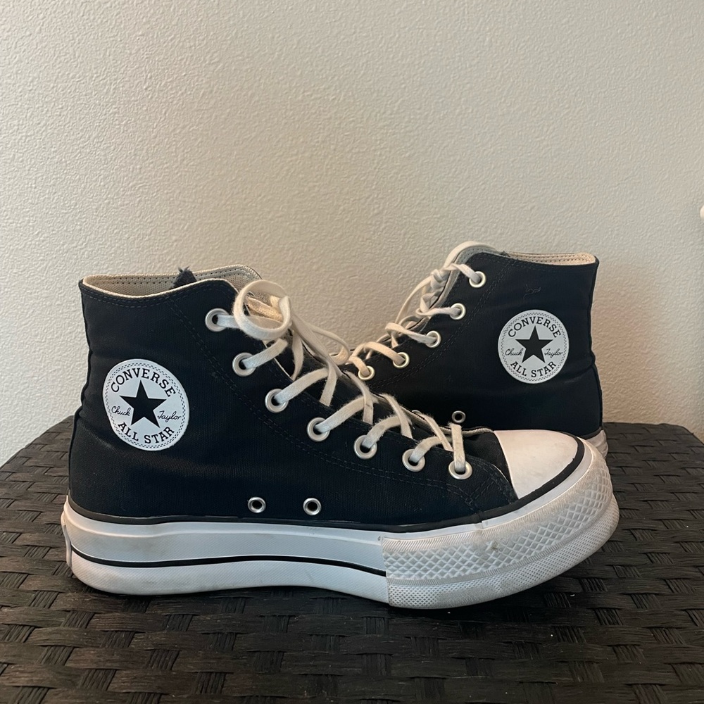 Black platform converse